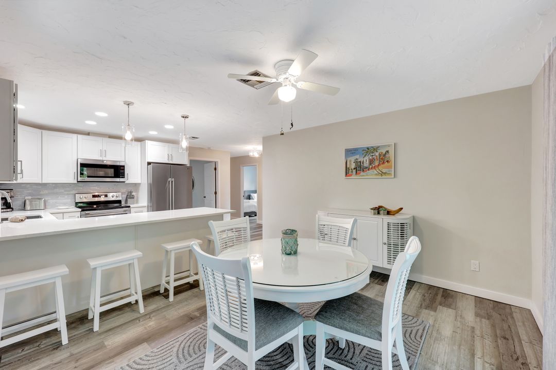 532 99th Ave N, Naples, FL 34108