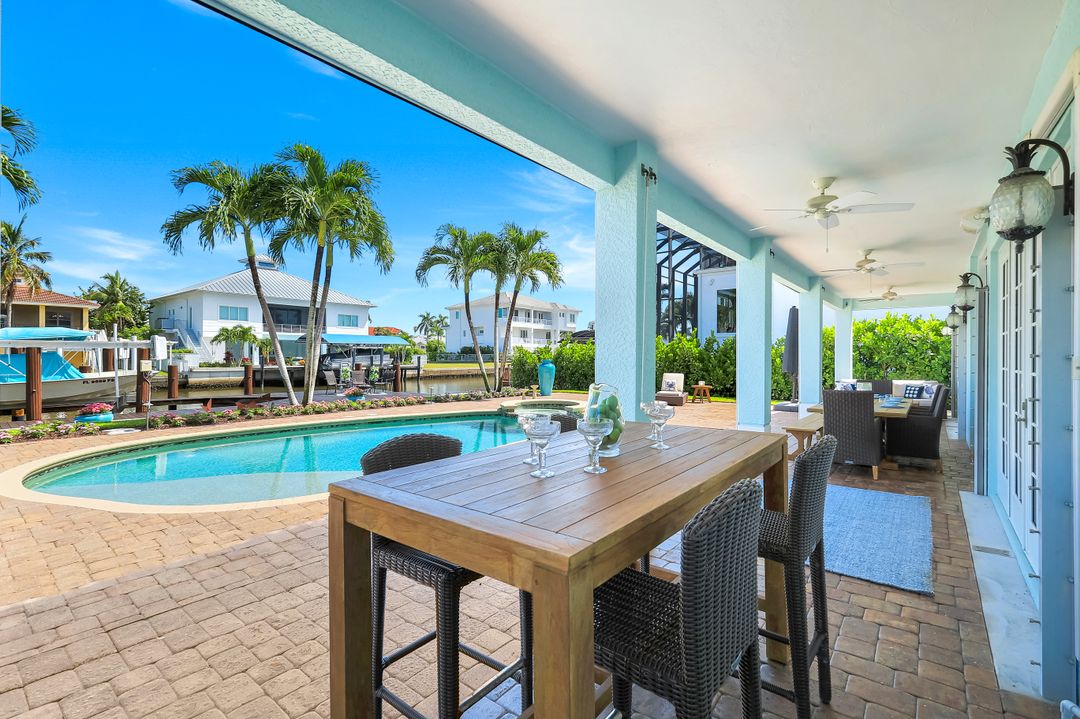 273 Egret Ave, Naples, FL 34108