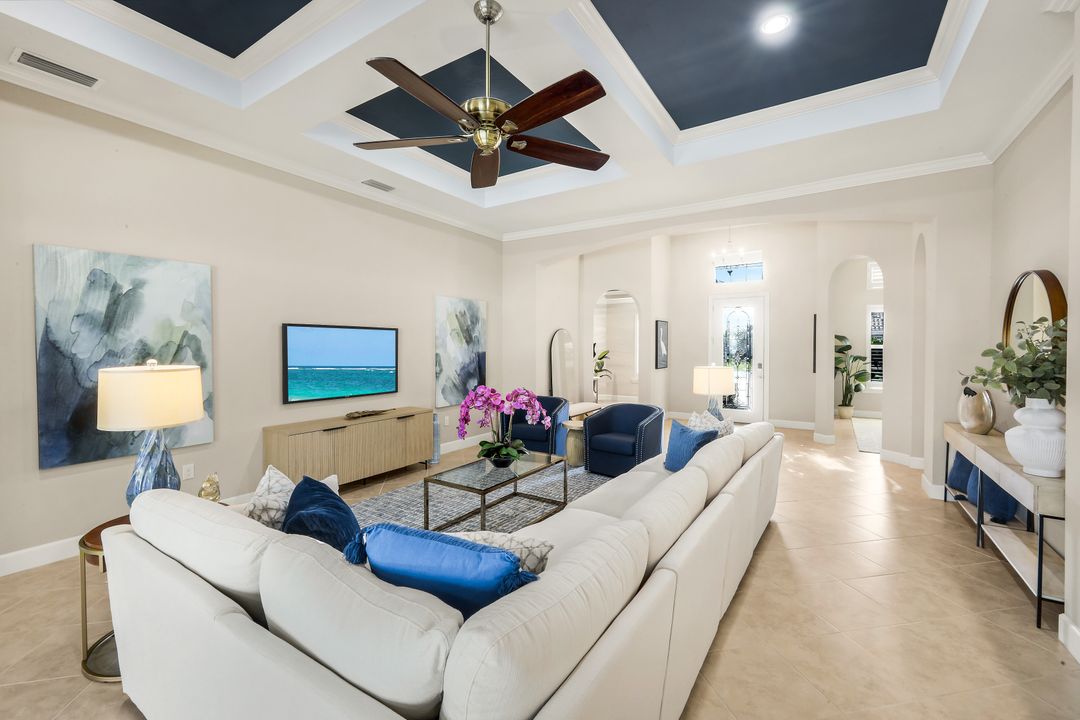 9314 Quarry Dr, Naples, FL 34120