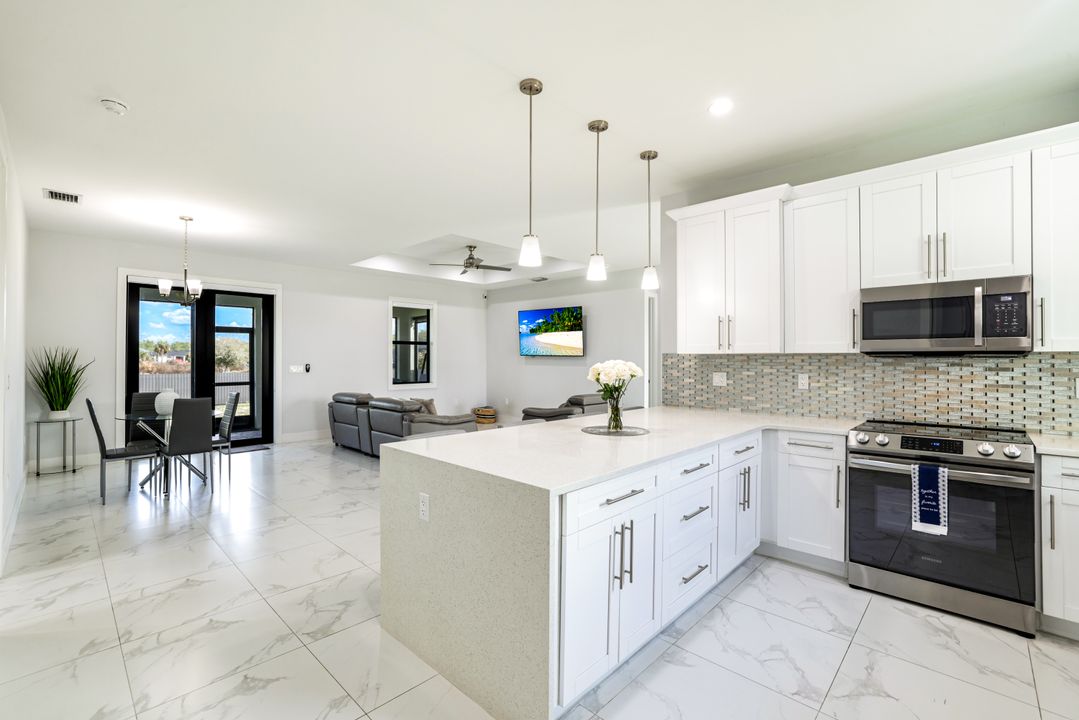 4217 24th Ave NE, Naples, FL 34119