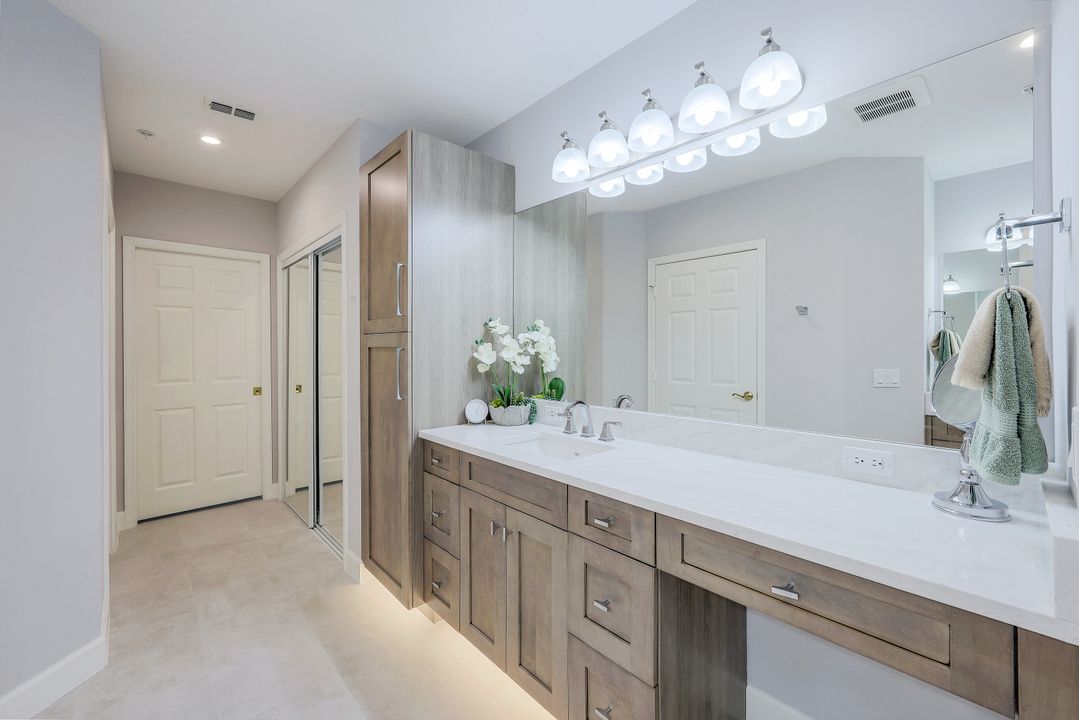 3920 Deer Crossing Ct #103, Naples, FL 34114