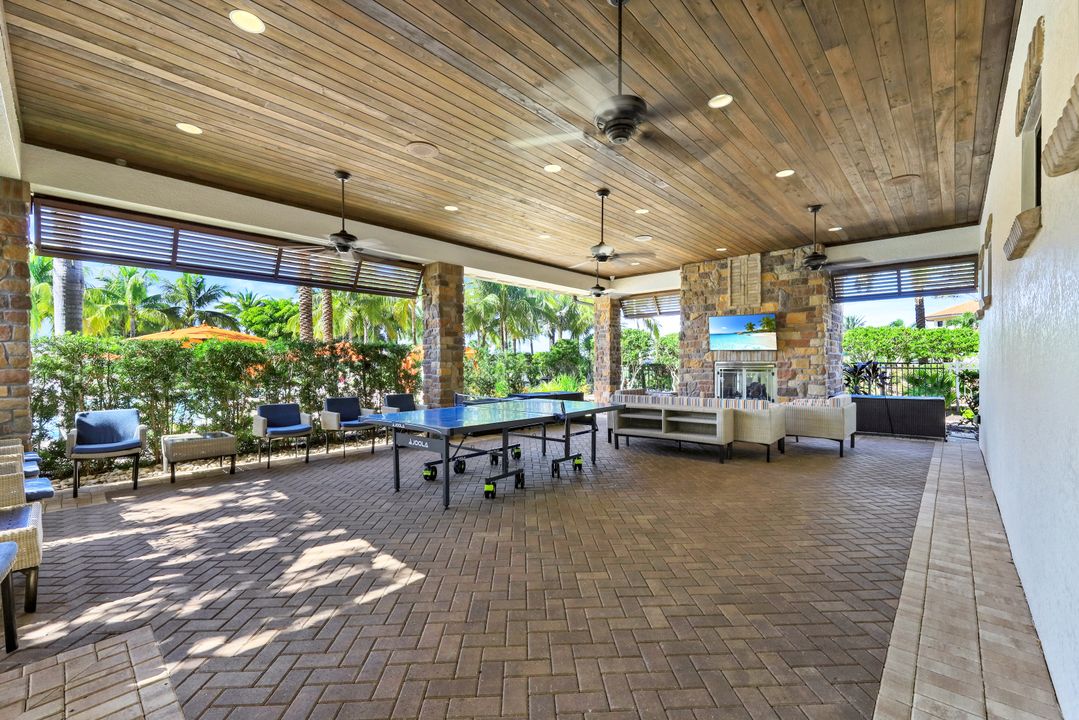 9500 Montelanico Loop, Naples, FL 34119