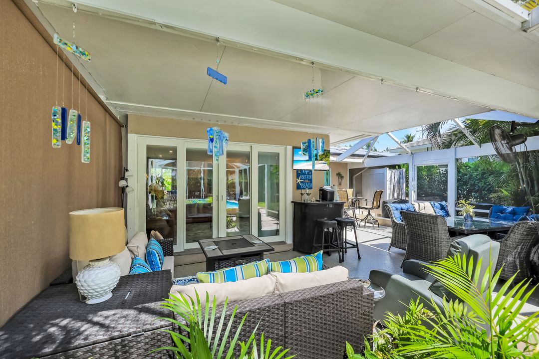 130 Greenbrier St, Marco Island, FL 34145