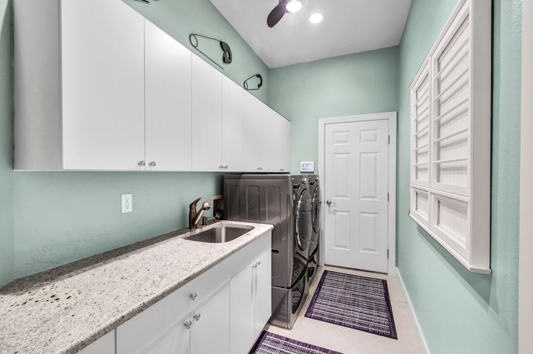 9784 Nickel Ridge Cir, Naples, FL 34120
