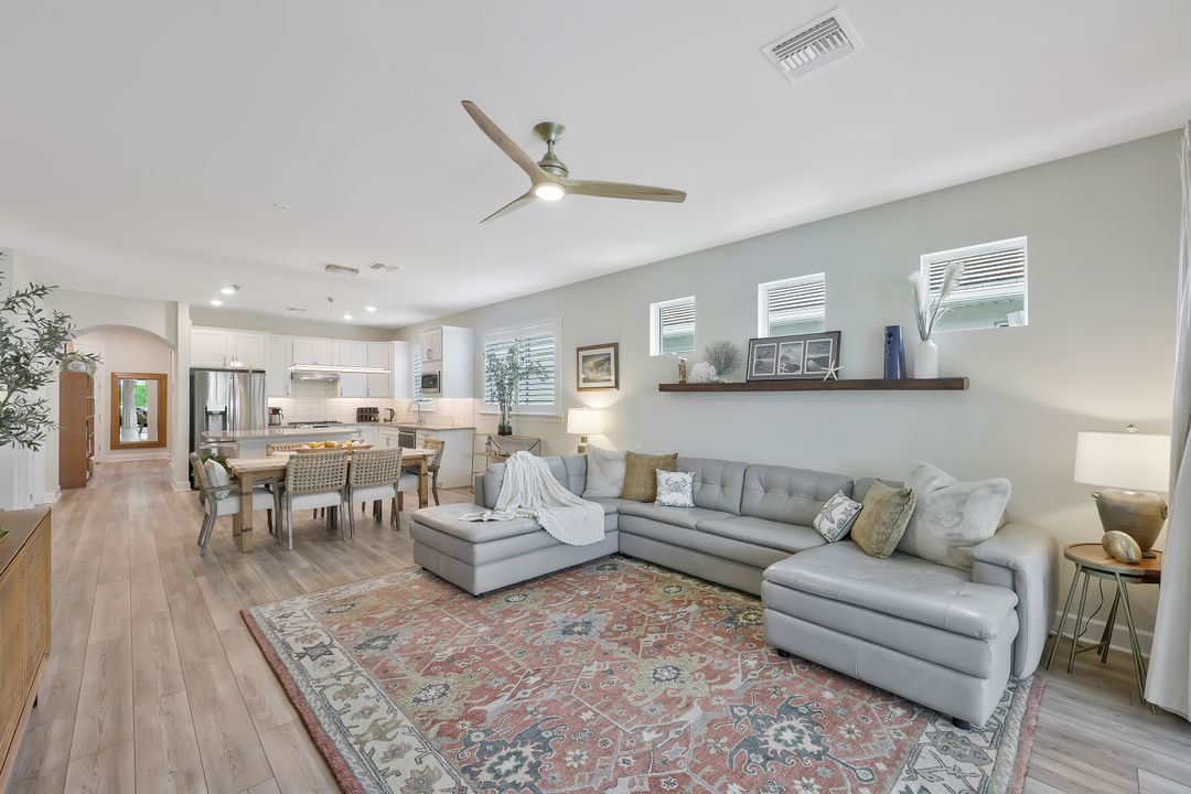 10787 Manatee Key Ln, Estero, FL 33928