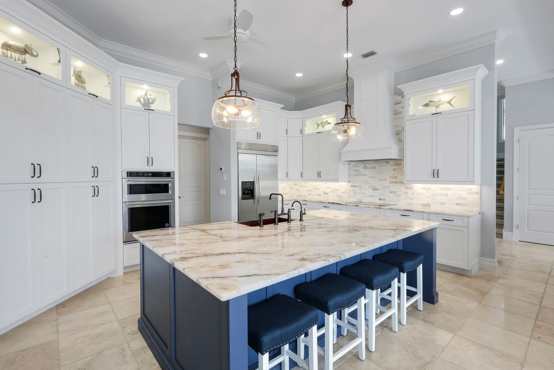 511 Alameda Ct, Marco Island, FL 34145