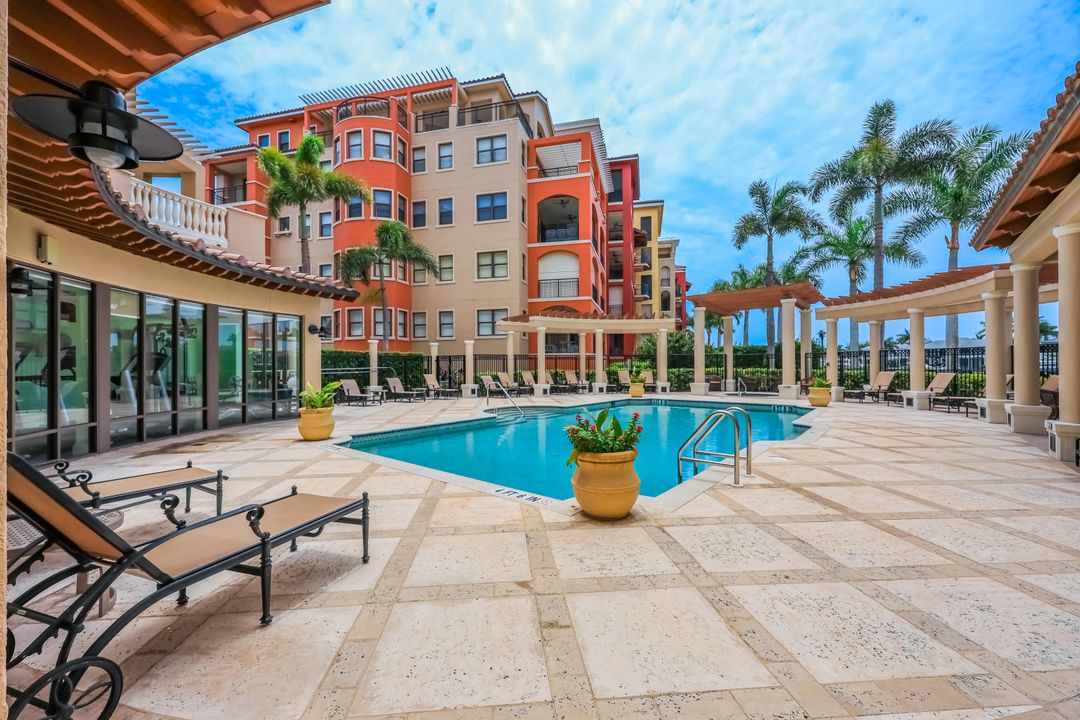 620 Rockport Ct, Marco Island, FL 34145