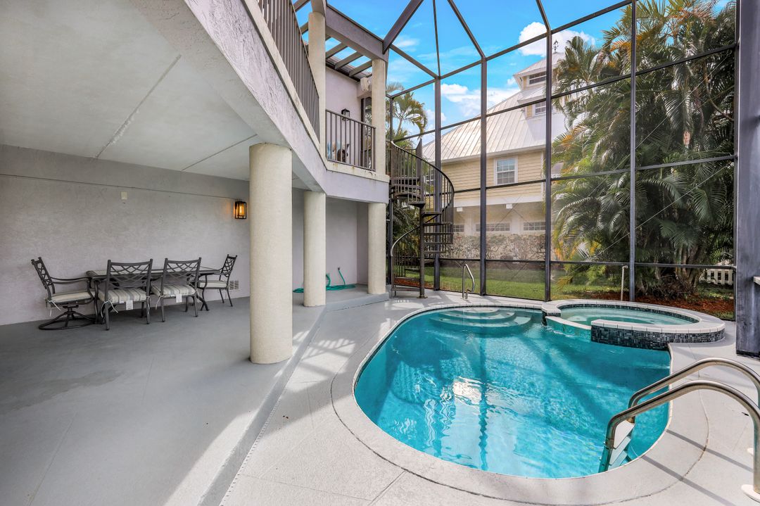 201 San Mateo Dr, Bonita Springs, FL 34134