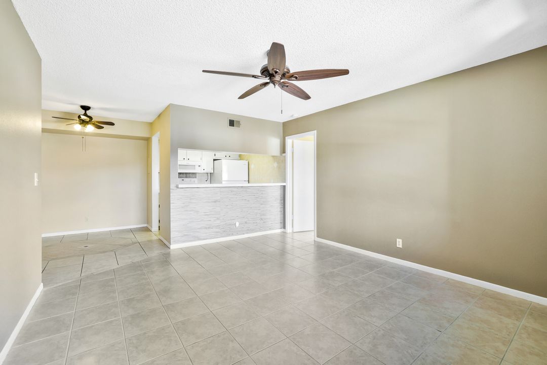 4345 27th Ct SW #204, Naples, FL 34116