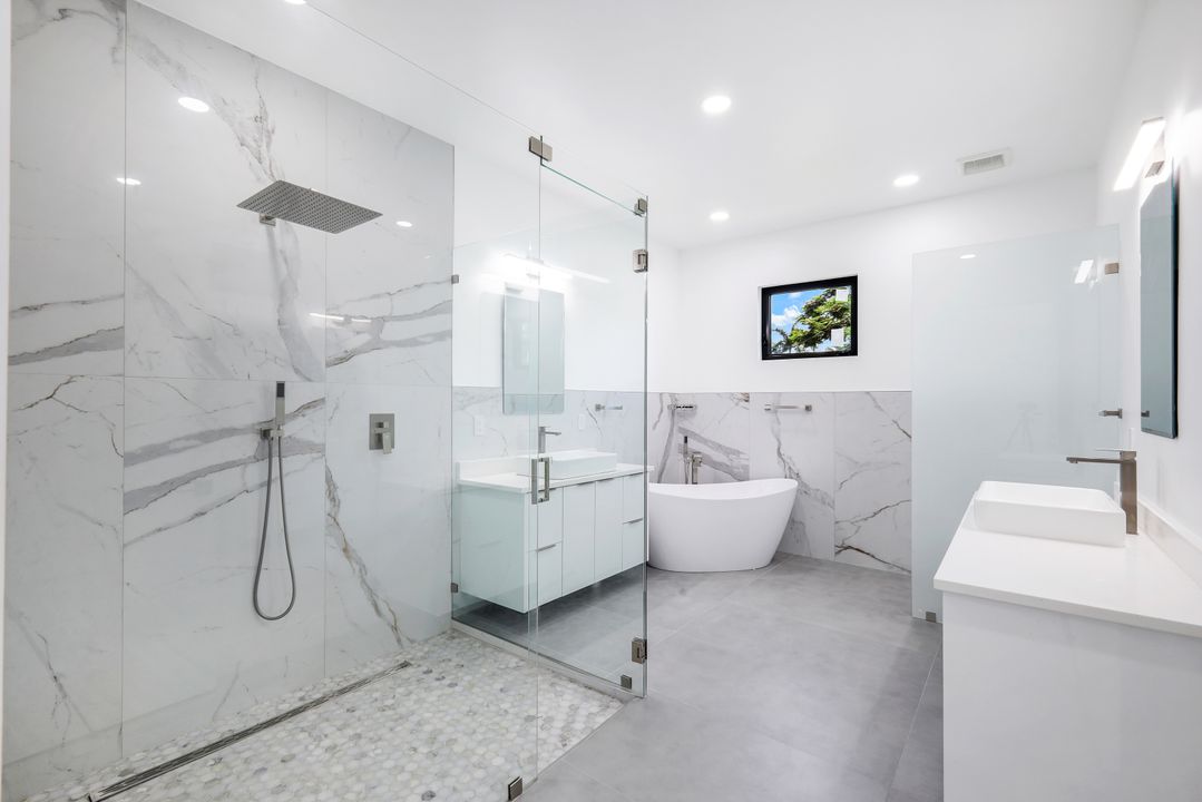 1332 Longwood Dr, Fort Myers, FL 33919