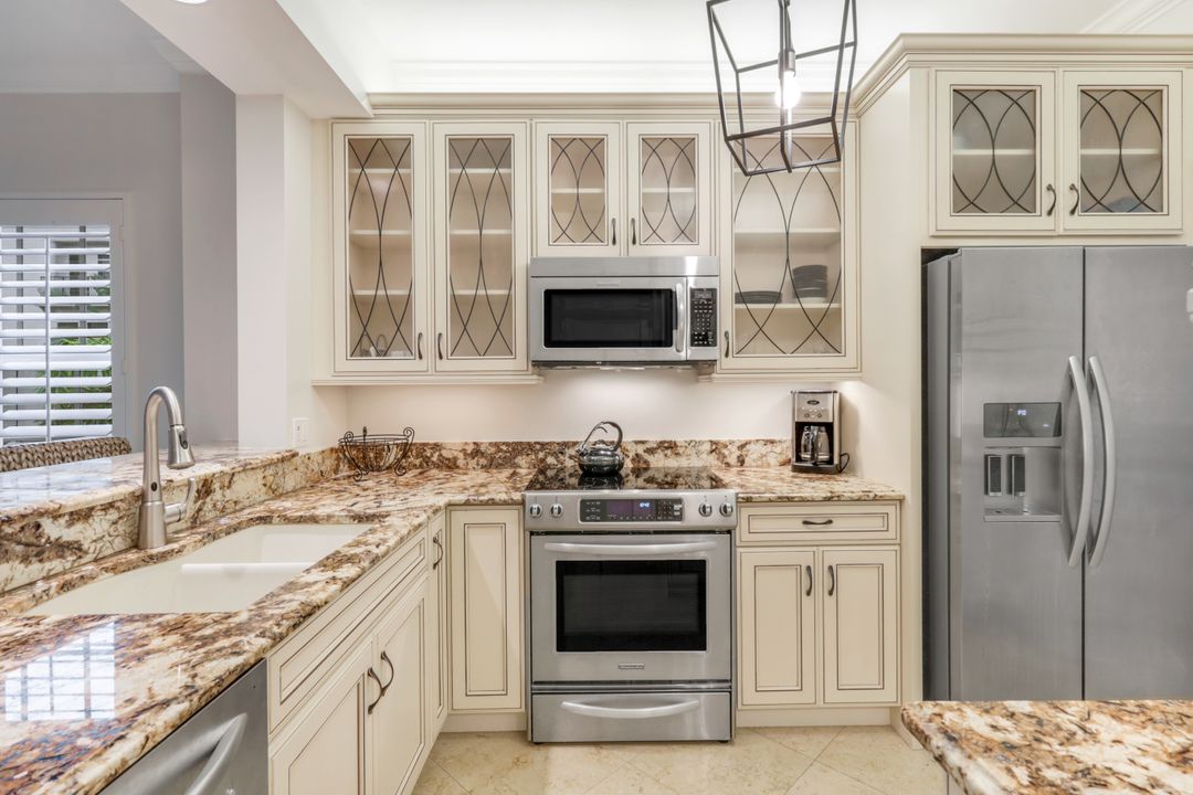 401 Bayfront Pl #3301, Naples, FL 34102
