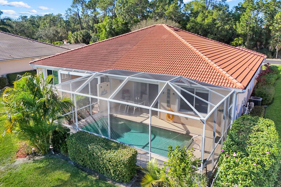 7755 Berkshire Pines Dr, Naples, FL 34104