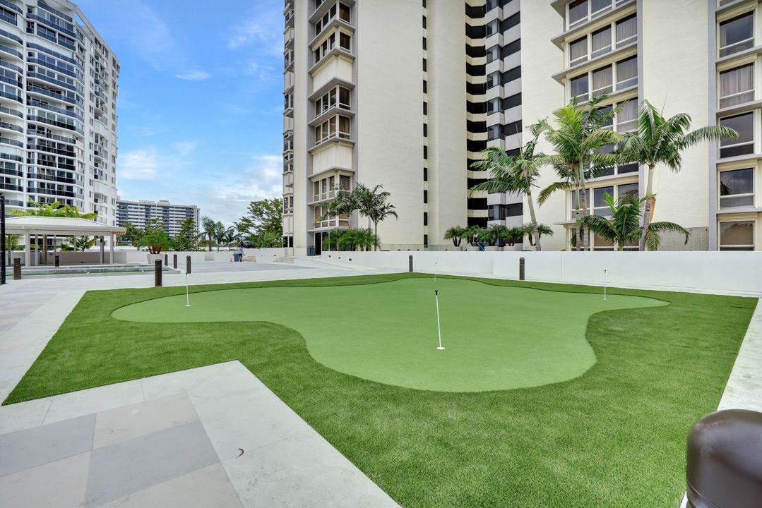 4051 Gulf Shore Blvd N #700, Naples, FL 34103