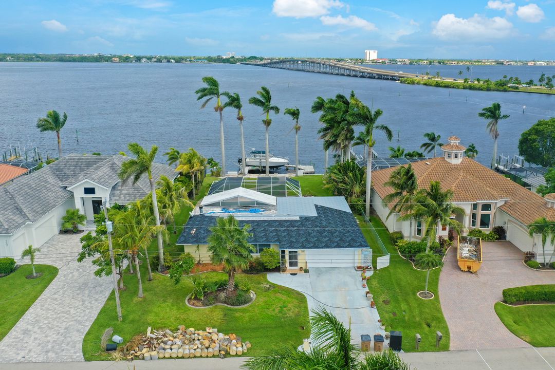 4611 SE 20th Pl, Cape Coral, FL 33904