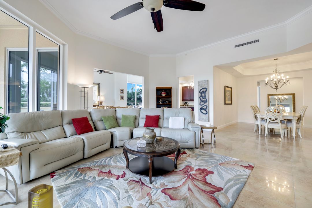 1050 Borghese Ln #106, Naples, FL 34114
