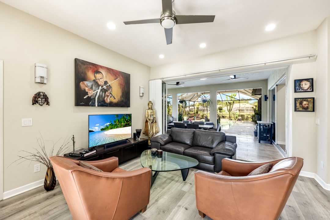 11481 Kestrel Ct, Naples, FL 34119