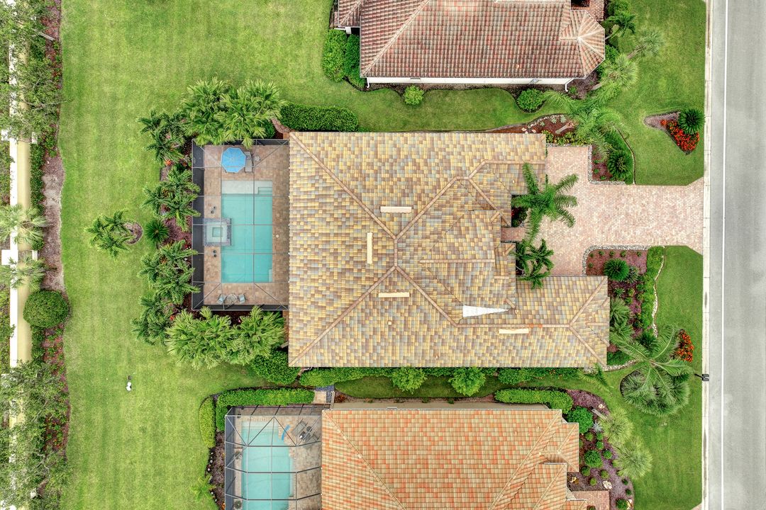 9314 Quarry Dr, Naples, FL 34120