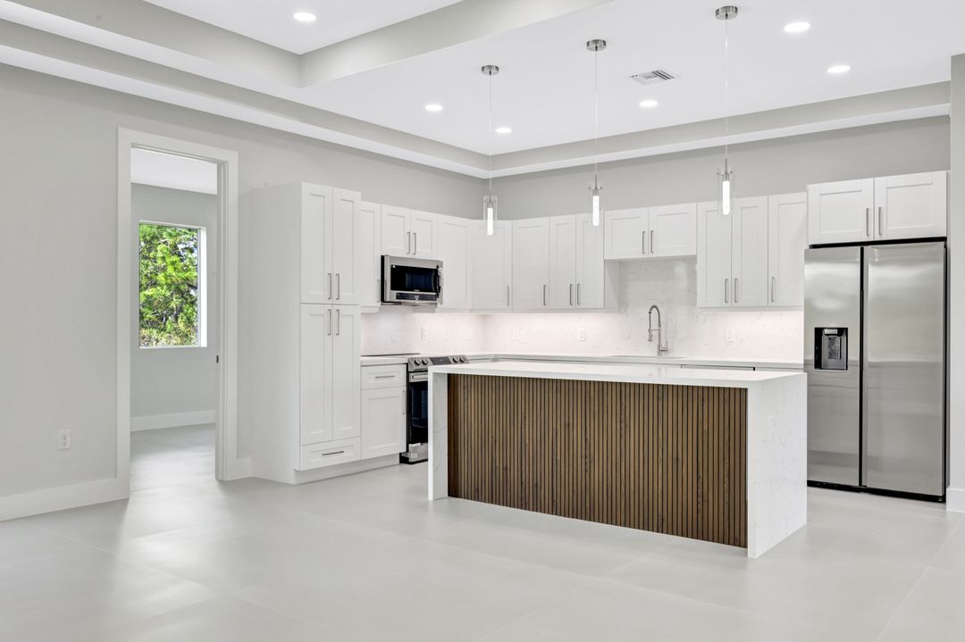 4321 60th Ave NE, Naples, FL 34120