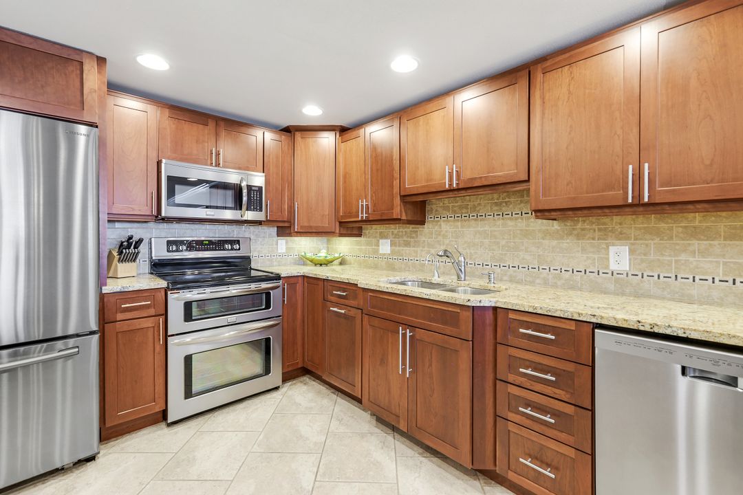 538 Estero Blvd #302, Fort Myers Beach, FL 33931