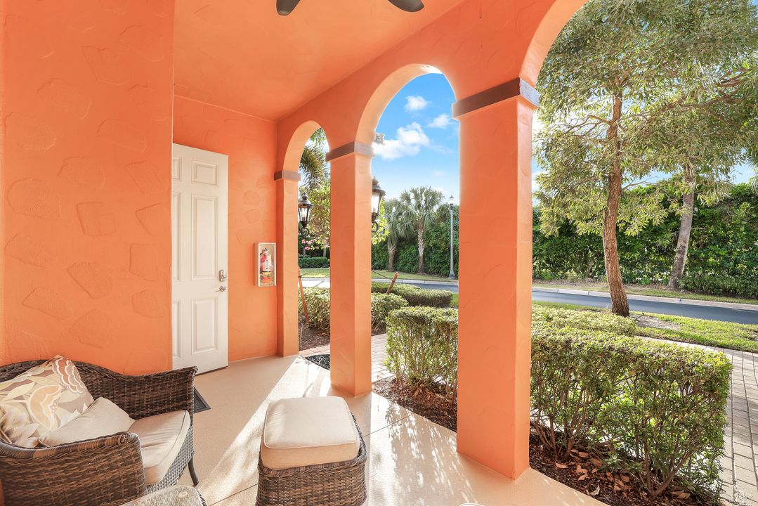 8985 Cambria Cir #2103, Naples, FL 34113