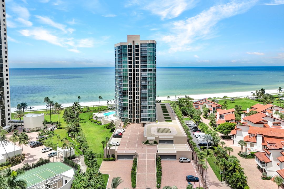 4651 Gulf Shore Blvd N #1702, Naples, FL 34103