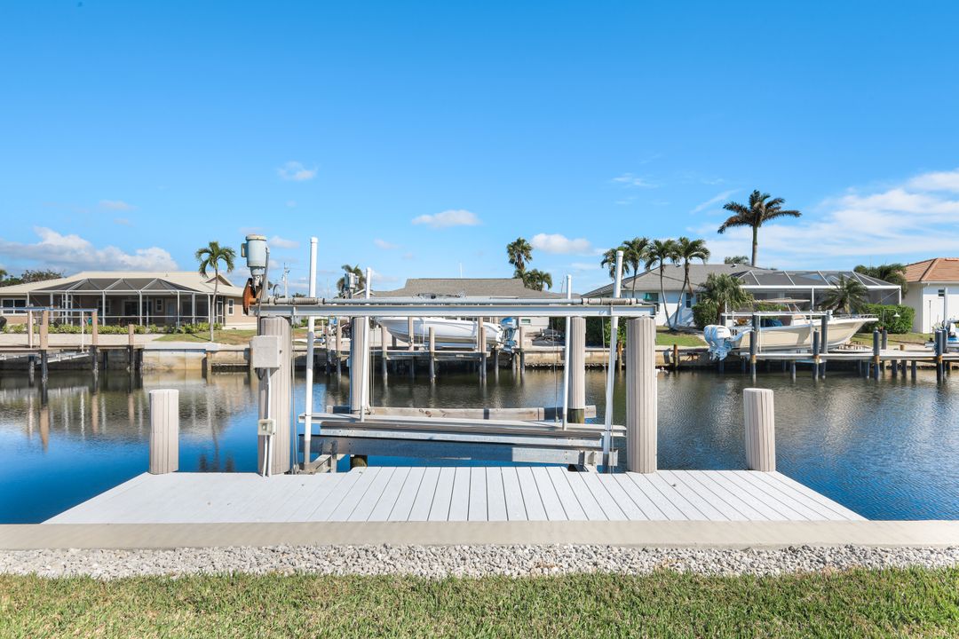 777 Apple Ct, Marco Island, FL 34145