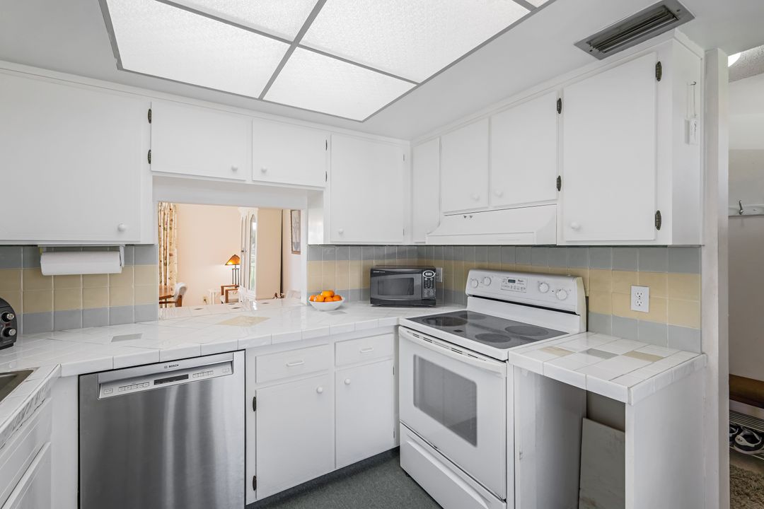 114 Teryl Rd #4, Naples, FL 34112