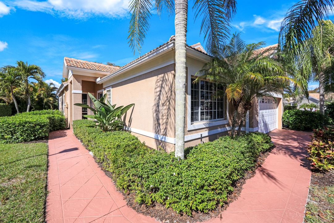 14615 Glen Eden Dr, Naples, FL 34110