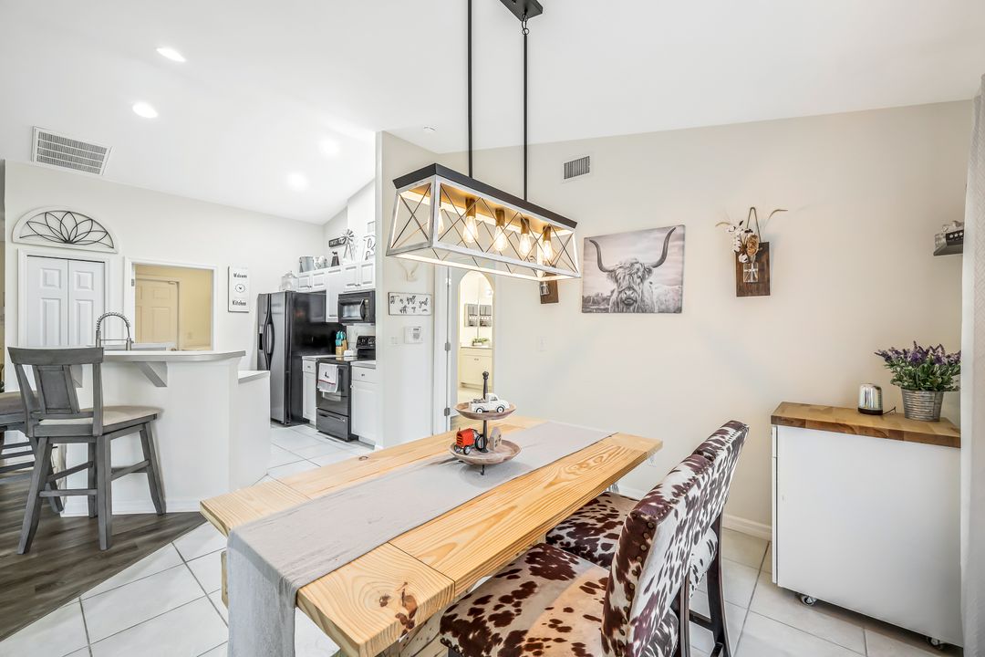 2217 SW 3rd Pl, Cape Coral, FL 33991