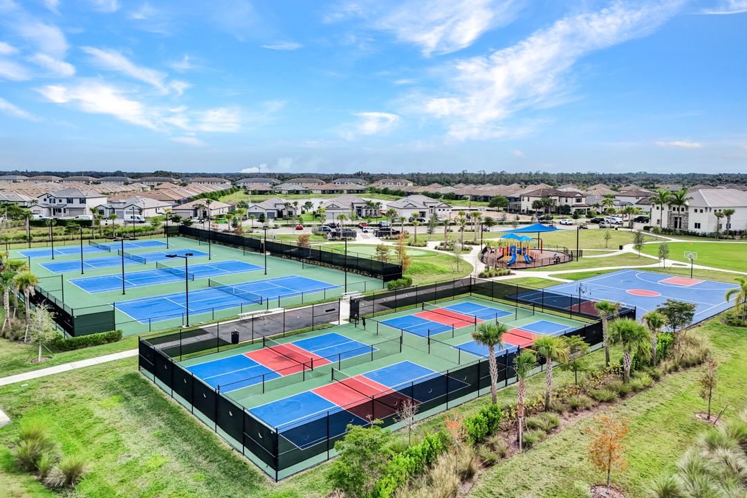 11691 Timber Creek Dr, Fort Myers, FL 33913