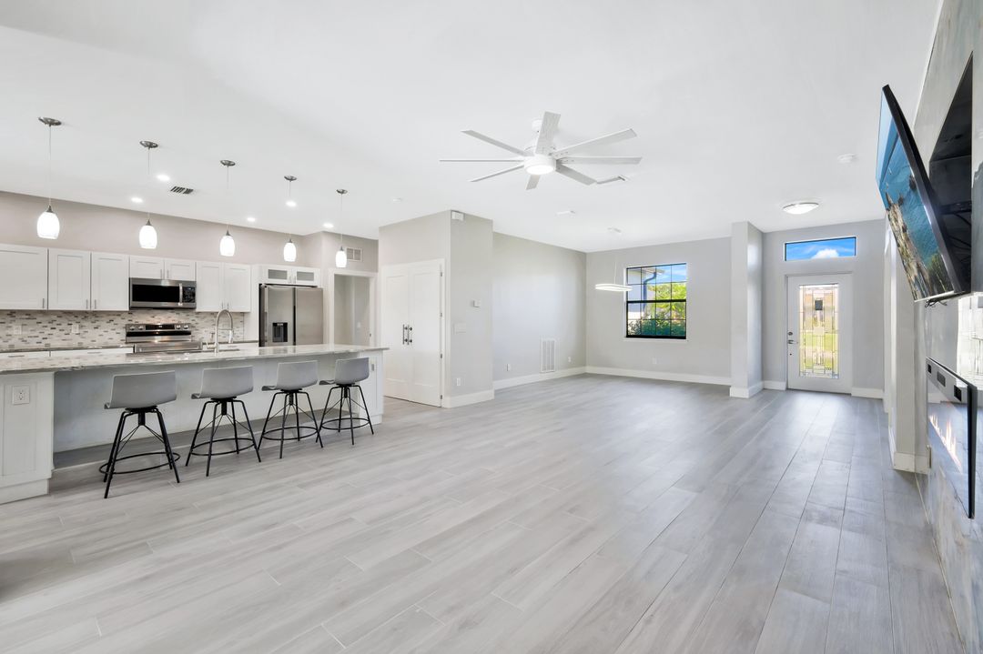 1918 SW 30th St, Cape Coral, FL 33914