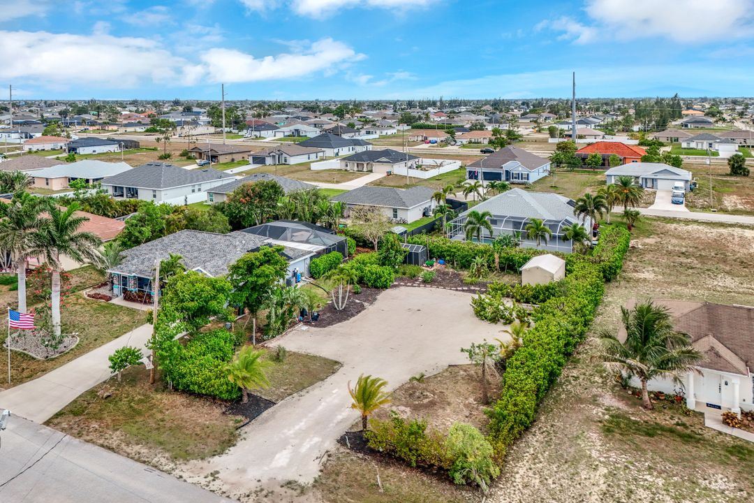 2300 NW 25th St, Cape Coral, FL 33993
