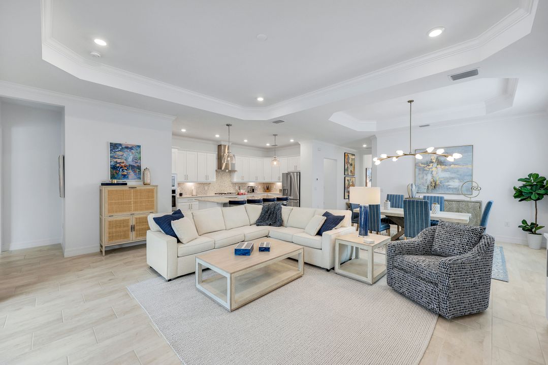 14457 Blue Bay Cir, Miromar Lakes, FL 33913