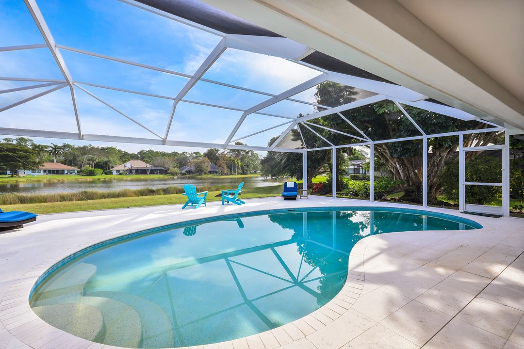 2218 Kings Lake Blvd, Naples, FL 34112
