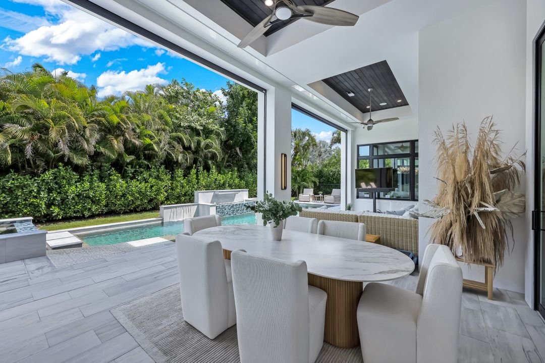 767 Park Shore Dr, Naples, FL 34103