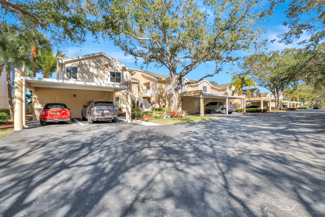 2731 Citrus Lake Dr #102, Naples, FL 34109