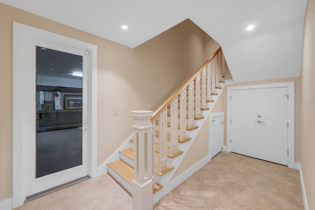 834 Hideaway Cir W, Marco Island, FL 34145
