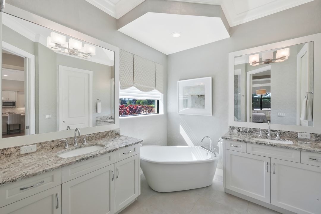 6542 Amarone Ln, Naples, FL 34113