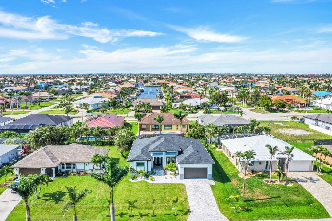 2709 SW 42nd Ln, Cape Coral, FL 33914