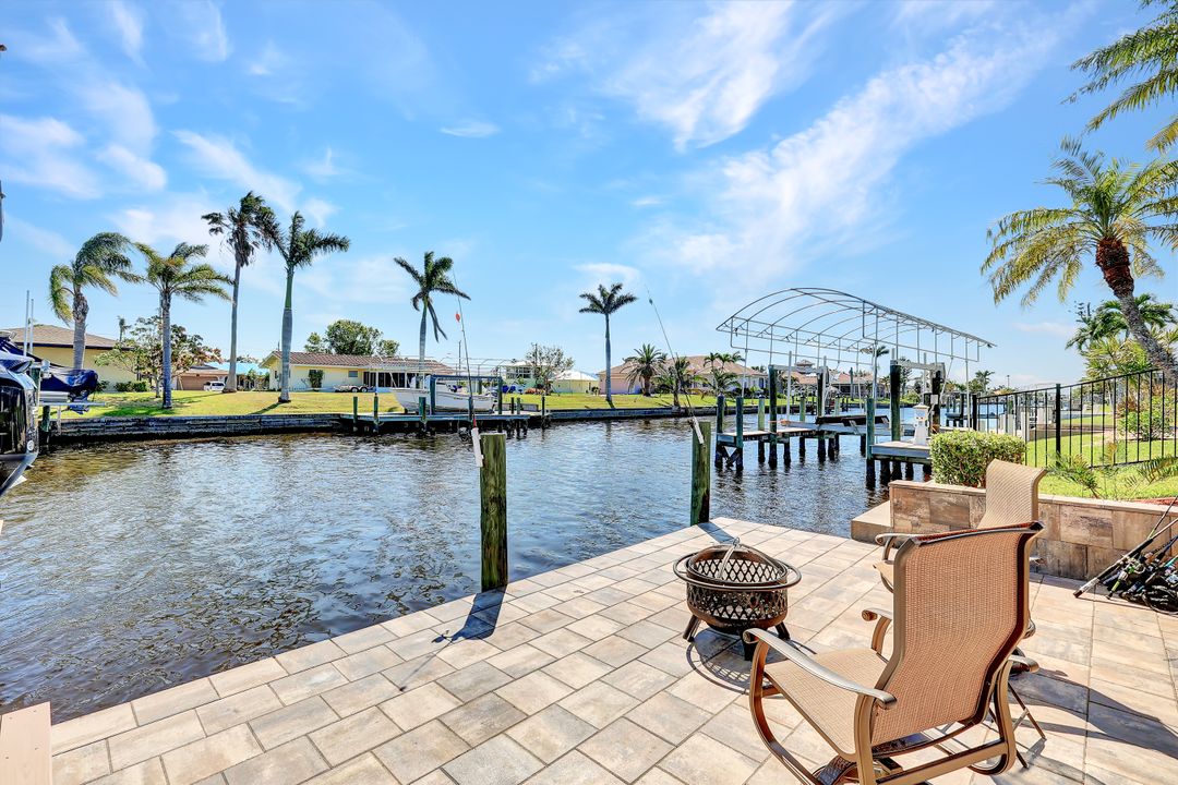 3749 SW 2nd Ave, Cape Coral, FL 33914