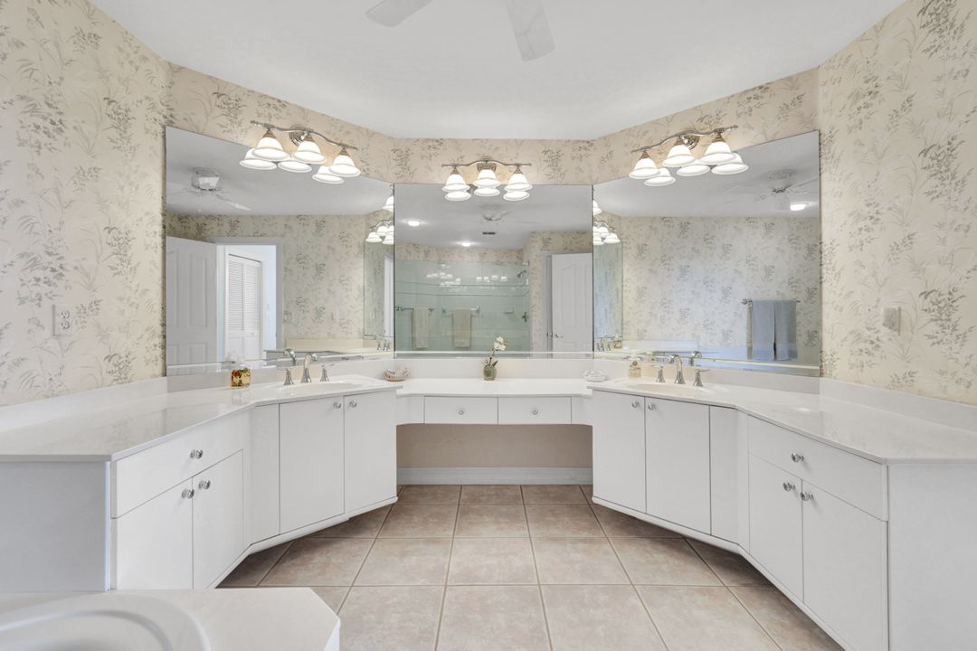 3471 Ballybridge Cir #202, Bonita Springs, FL 34134