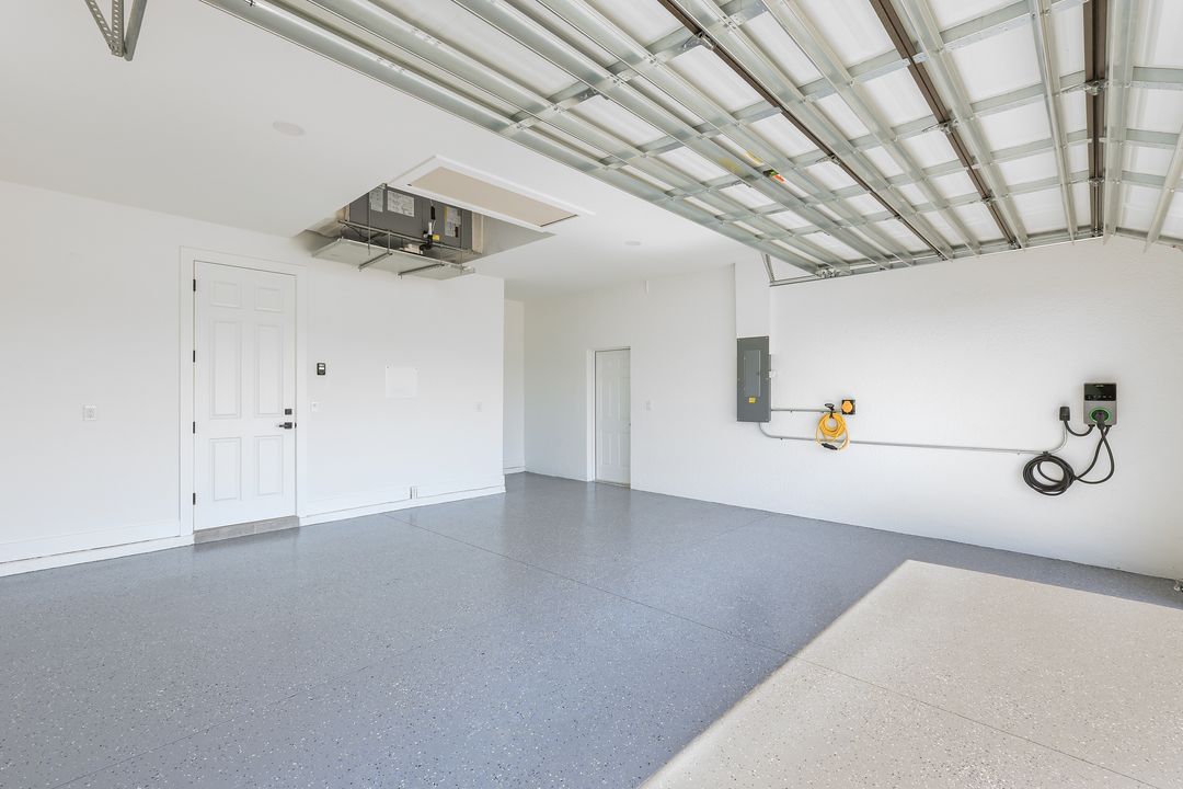 4401 NW 32nd Ln, Cape Coral, FL 33993