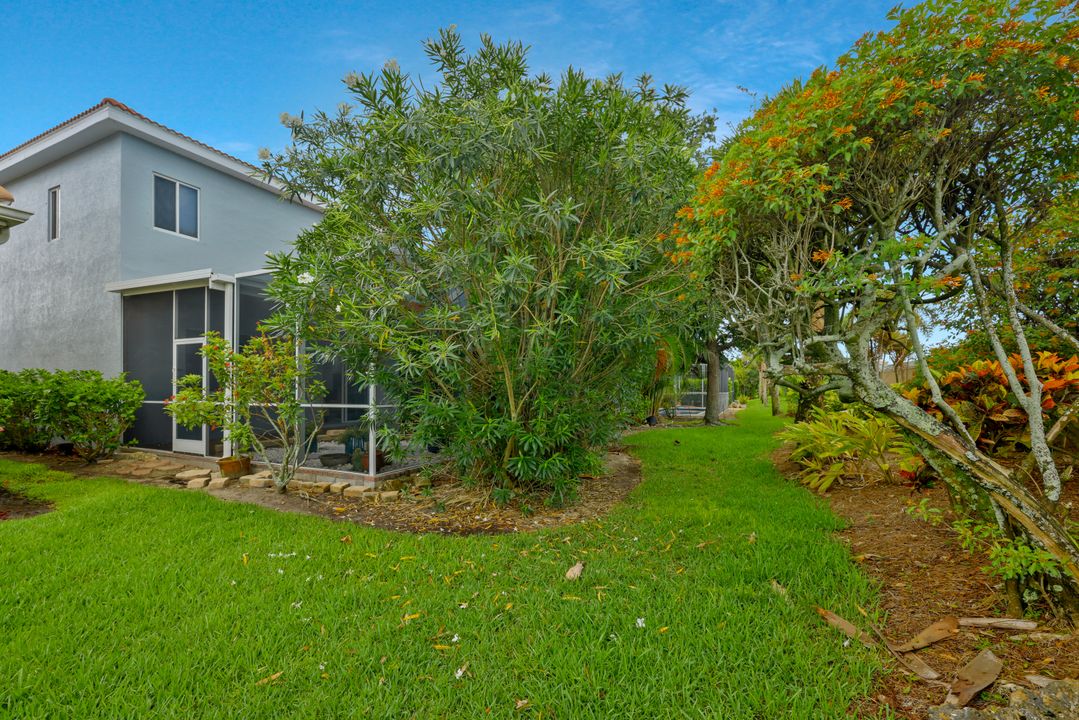 15370 Laguna Hills Dr, Fort Myers, FL 33908