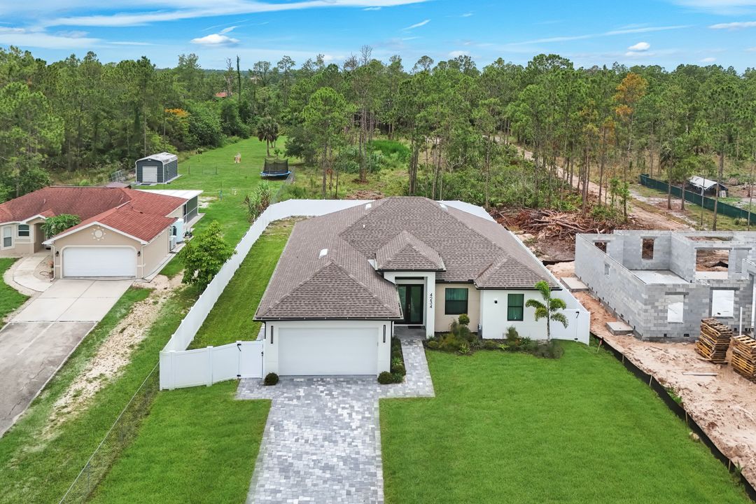 4234 27th Ave NE, Naples, FL 34120