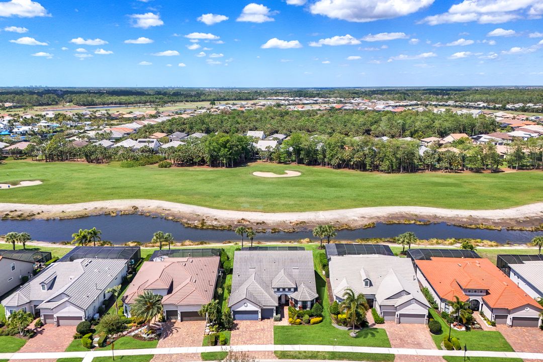 9373 Surfbird Ct, Naples, FL 34120