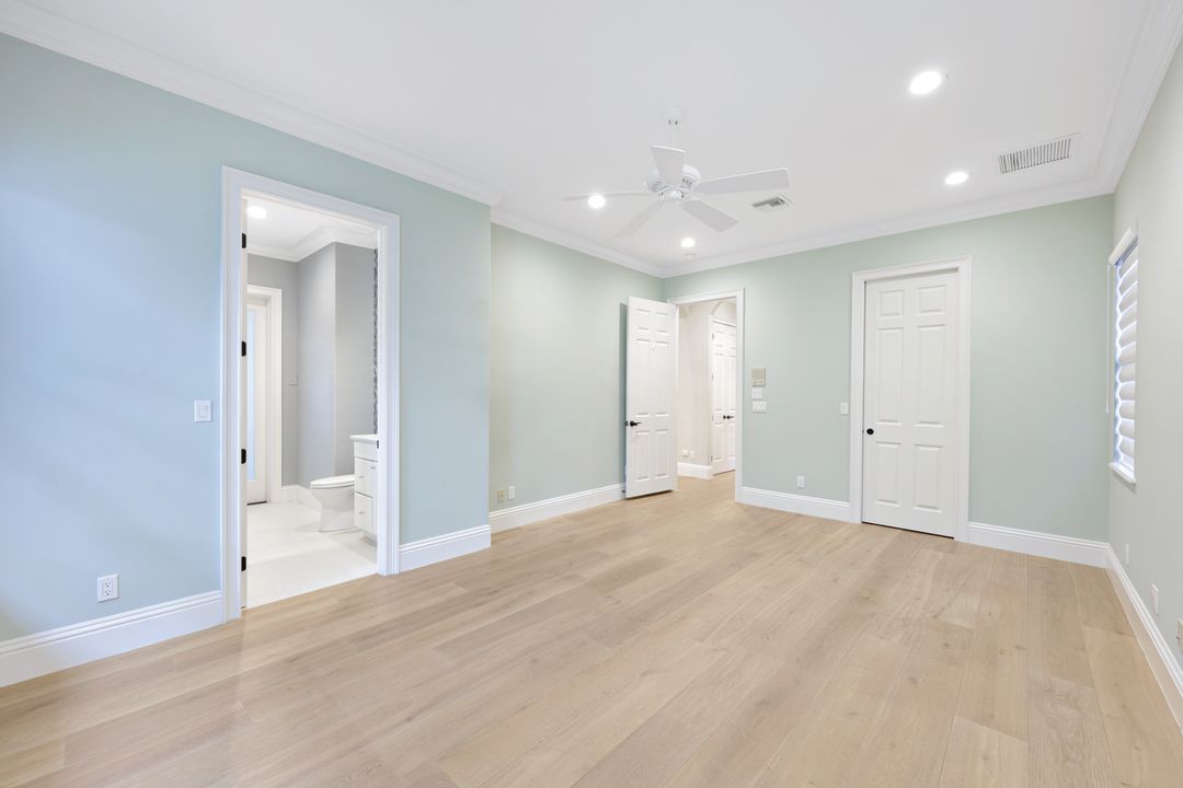 1725 Supreme Ct, Naples, FL 34110