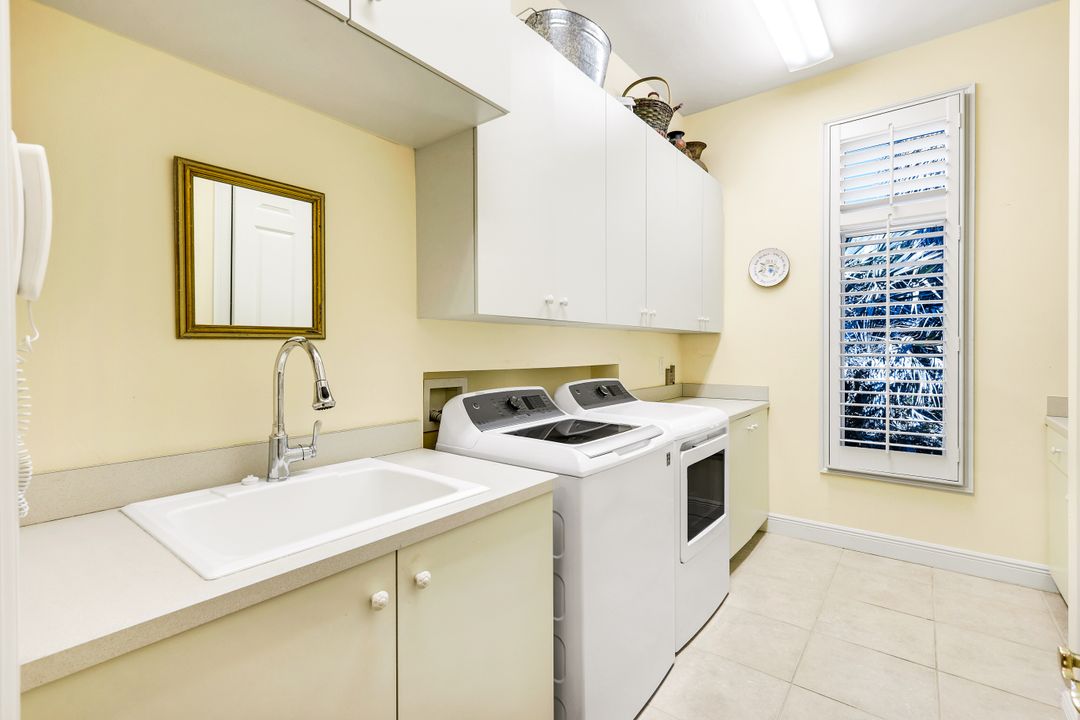 1468 Gormican Ln, Naples, FL 34110