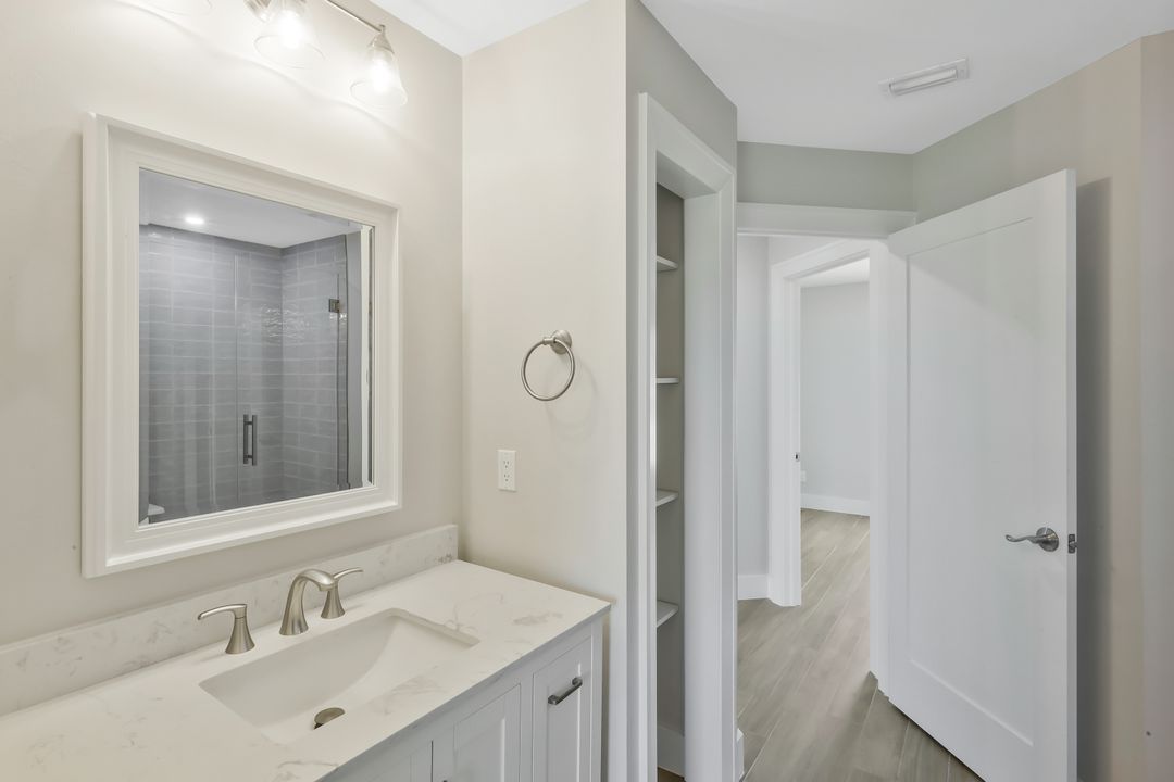 2806 22nd St SW, Lehigh Acres, FL 33976