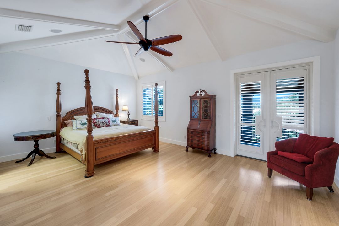 834 Hideaway Cir W, Marco Island, FL 34145