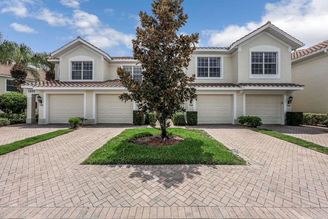 1345 Henley St #706, Naples, FL 34105